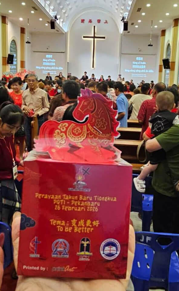 Pembagian Hampers/ Bingkisan